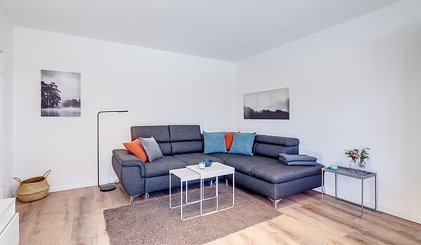 Appartamento al piano terra a 2 camere | München-Moosach | 70462 | Eckcouch