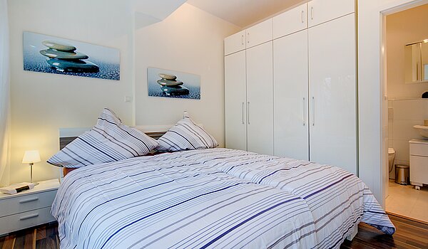Appartamento al piano terra a 4 camere | München-Neuhausen | 70471 | ...mit Zugang zum Duschbad
