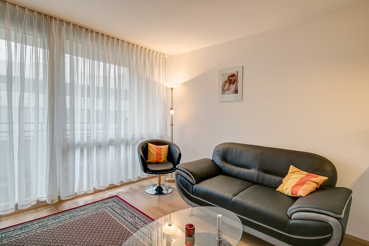 Appartamento a 1 camera | München-Berg am Laim | 2207ML6 | ...mit gemütlicher Couch...