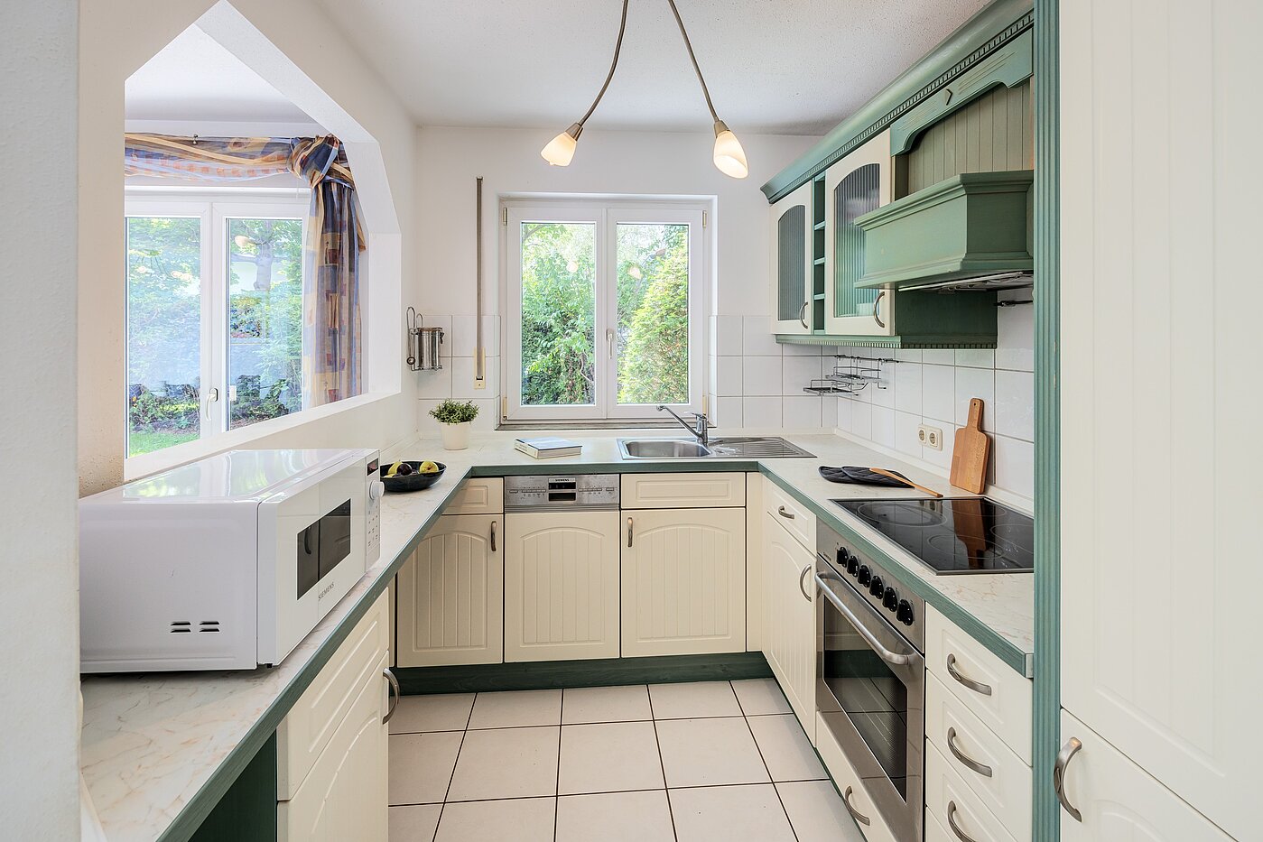 Casa bifamiliare a 5 camere | München-Trudering | 70269 | Küche mit Fenster