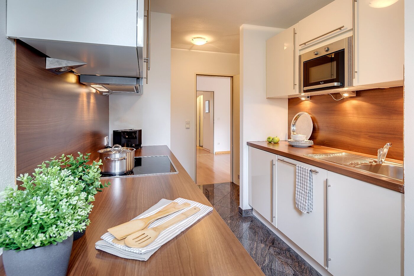 Appartamento a 3 camere | München-Ludwigsvorstadt | 1806ML1 | Moderne Küche