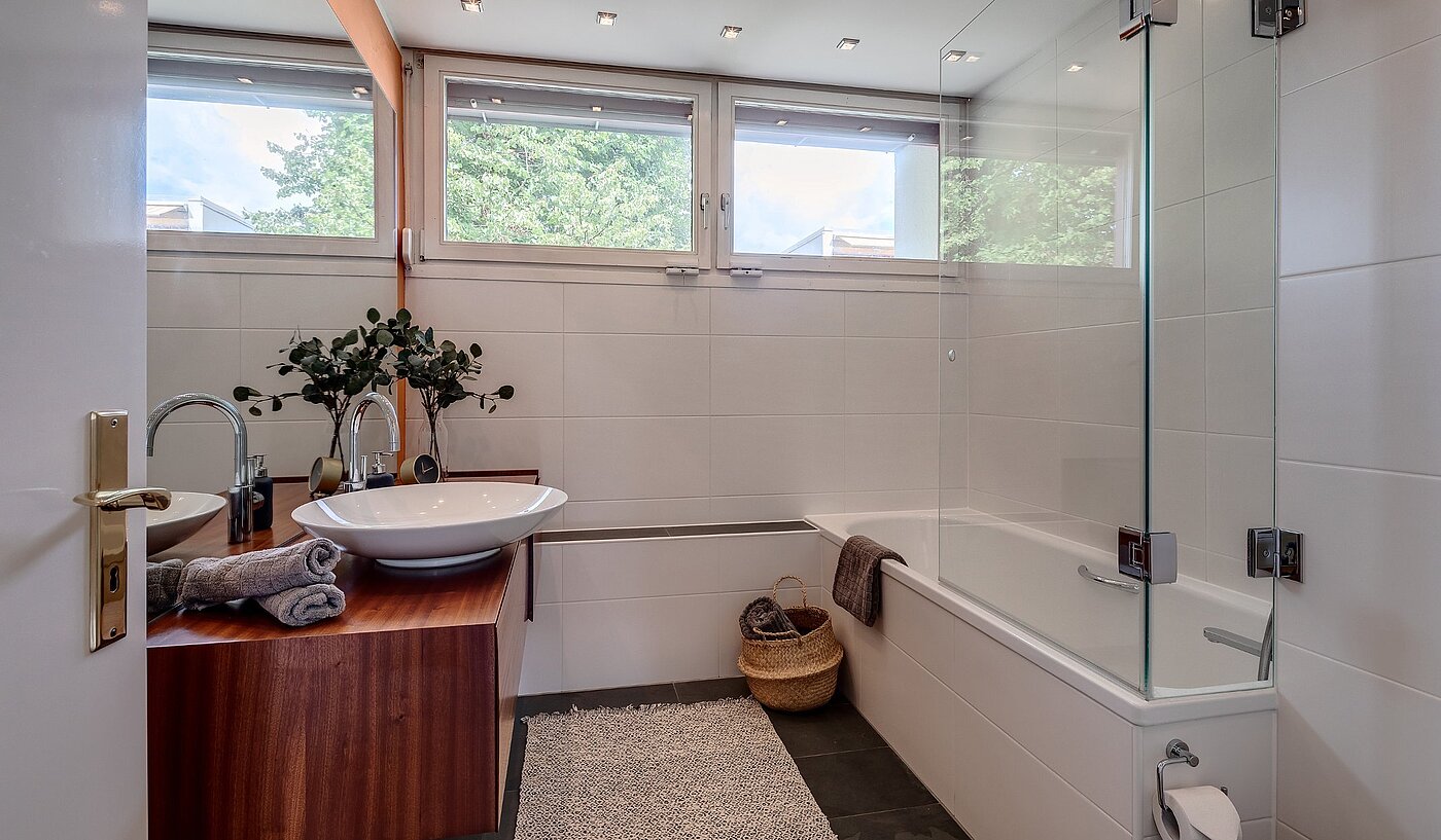 Appartamento a 5.5 camere | Weßling | 1907ML4 | Masterbad mit Tageslicht