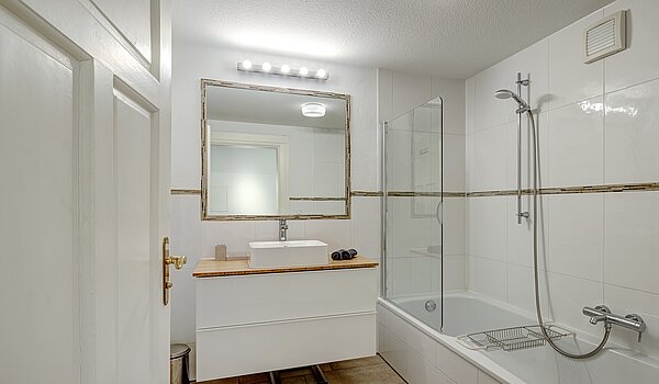 Appartamento mansardato a 4.5 camere | München-Ludwigsvorstadt | 70461 | Bad