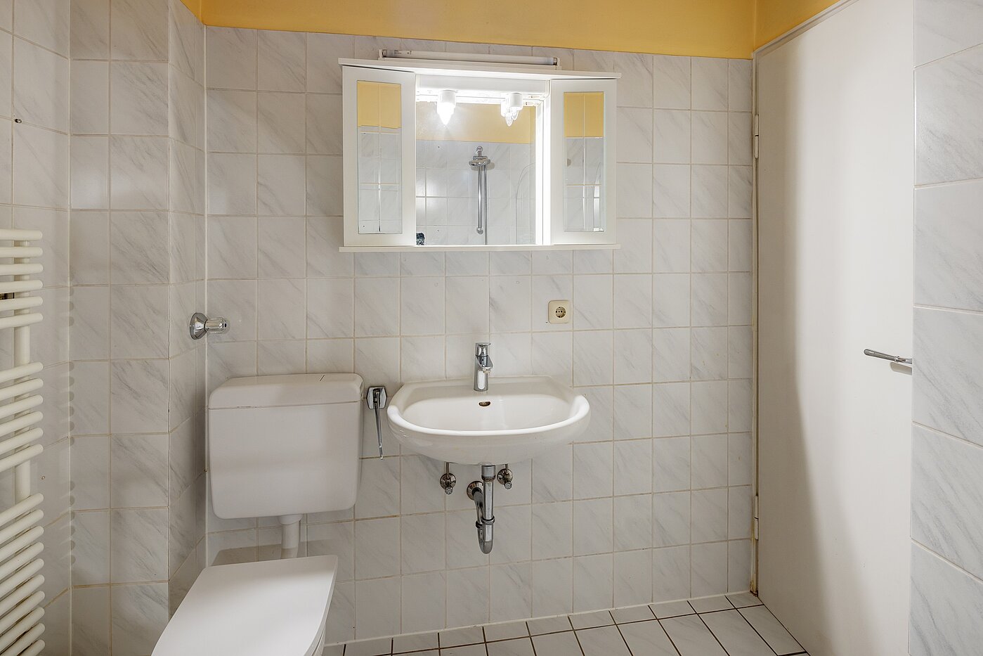 Appartamento a 2 camere | 70075 | Bad mit...