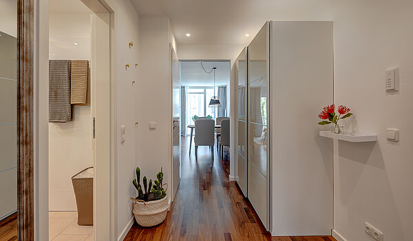 Appartamento a 2 camere | München-Schwabing | 70434 | Flur mit "verstecktem"...