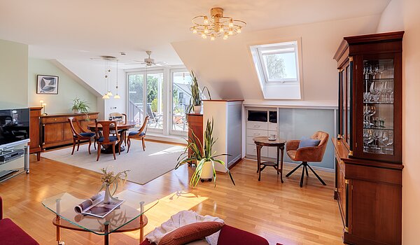 Appartamento mansardato a 3 camere | 70501 | Großzügig und Lichtdurchflutet