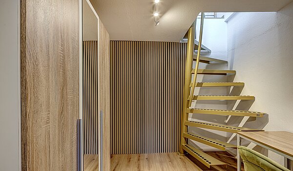 Appartamento mansardato a 4.5 camere | München-Ludwigsvorstadt | 70461 | Diele 3