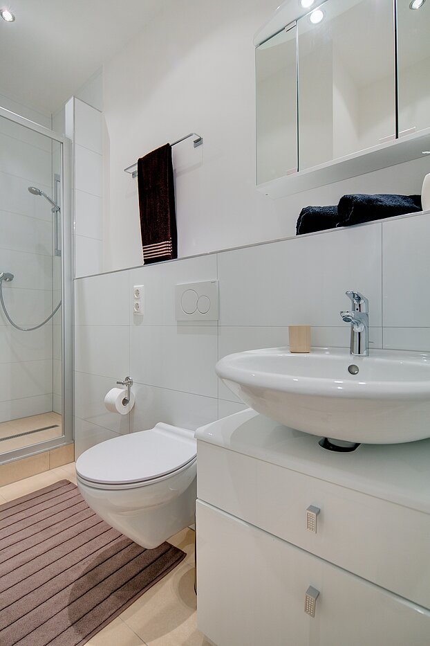 Appartamento al piano terra a 4 camere | München-Neuhausen | 70471 | Badezimmer...