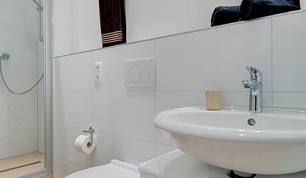 Appartamento al piano terra a 4 camere | München-Neuhausen | 70471 | Badezimmer...