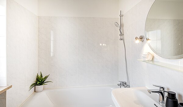 Casa centrale a schiera a 5 camere | Unterschleißheim | 70187 | ...mit Badewanne