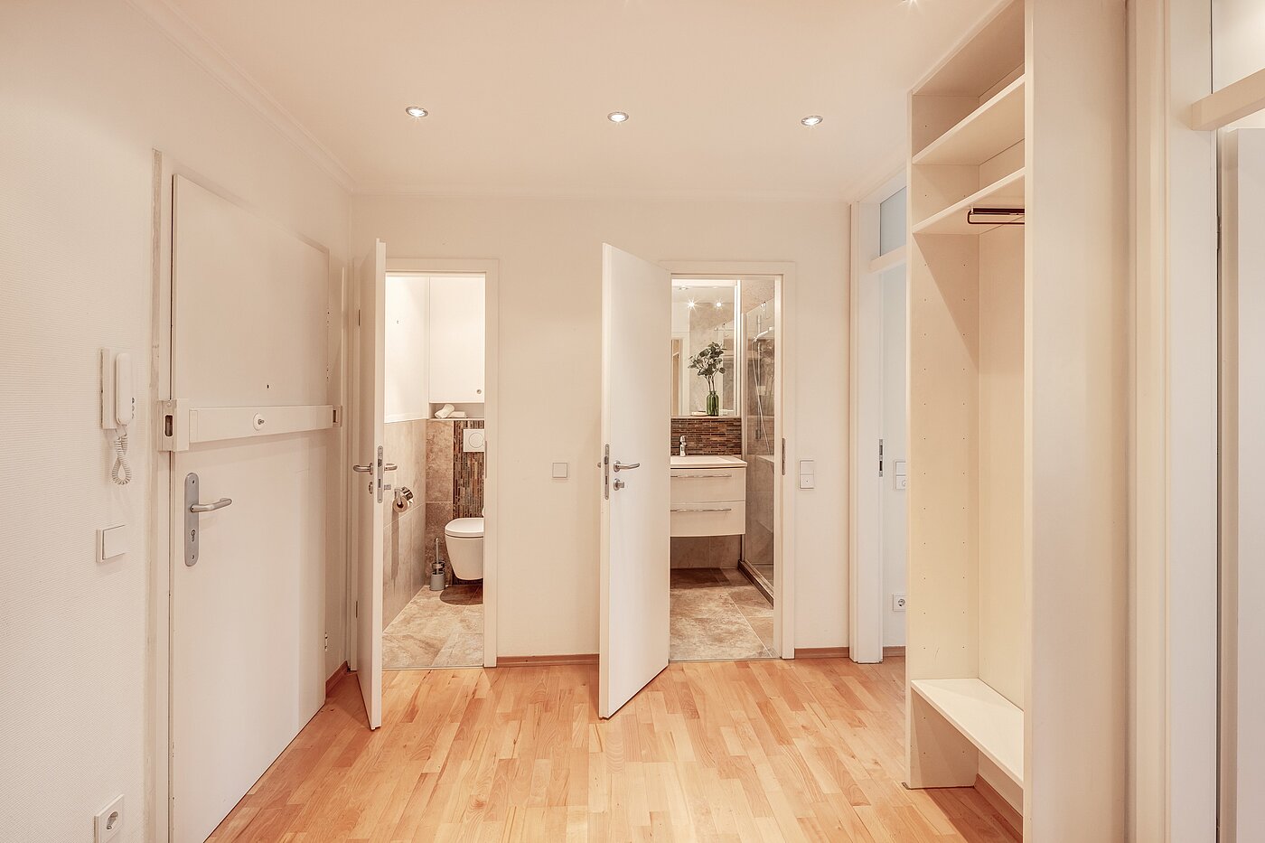 Appartamento a 3 camere | München-Maxvorstadt | 70133 | Blick vom Eingangsbereich