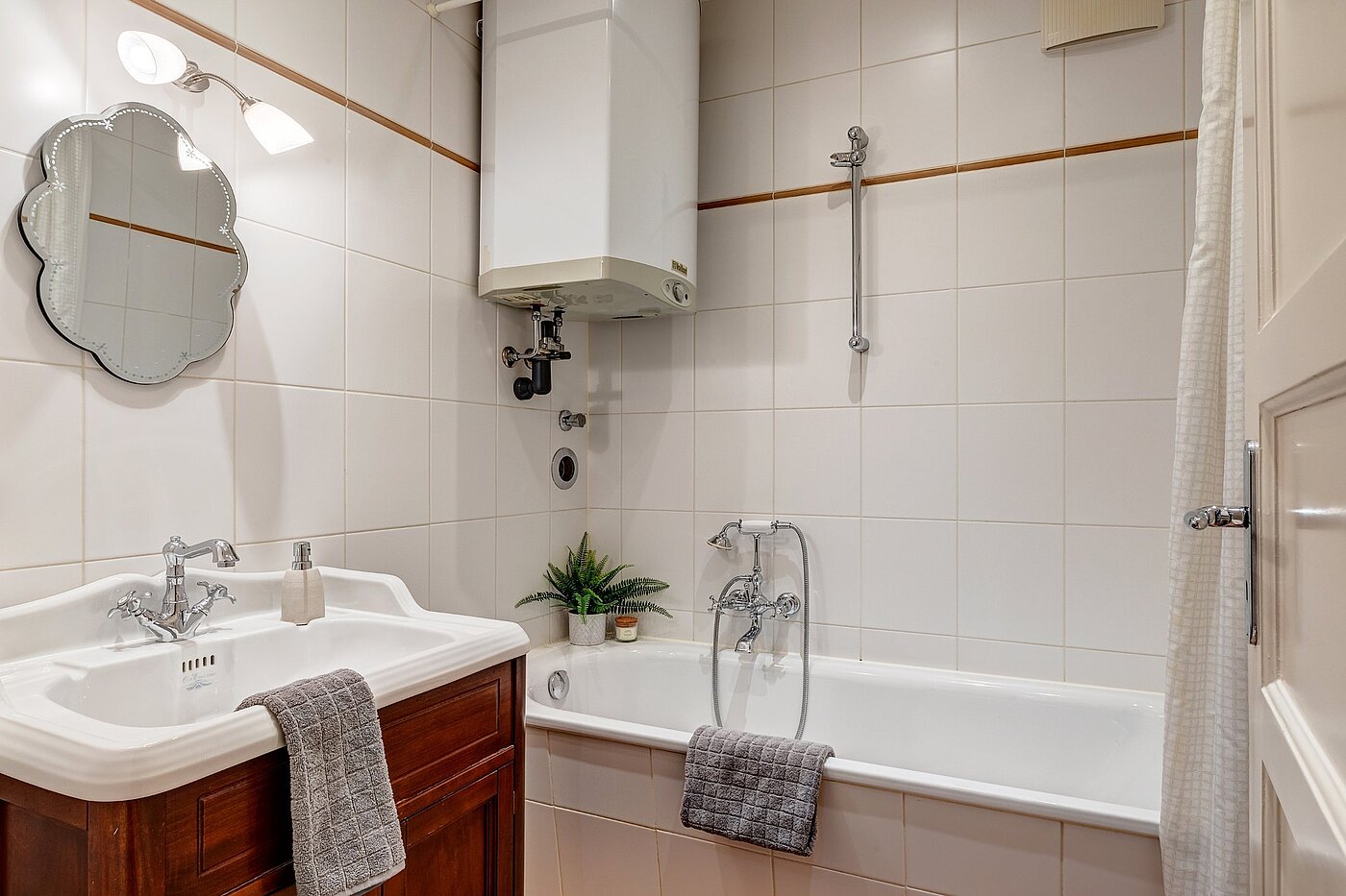 Appartamento a 2.5 camere | München-Au | 2001ML9 | Bad mit Badewanne...