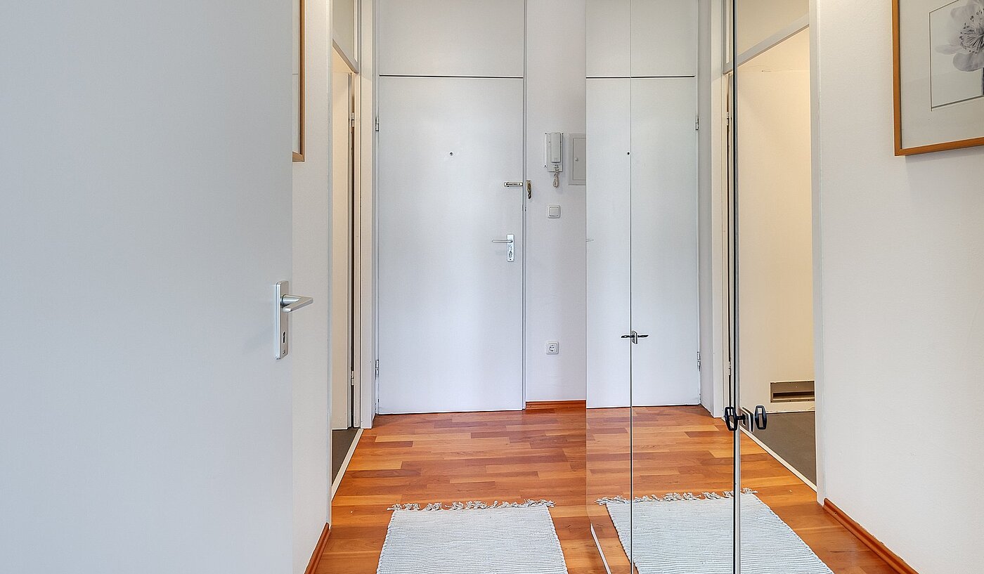 Appartamento a 1 camera | München-Bogenhausen | 2103ML6 | Auch im Flur genügend Platz