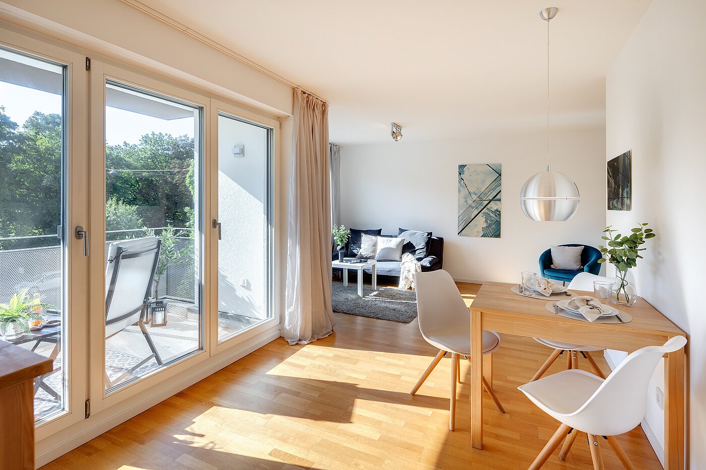 Appartamento a 2 camere | München-Schwabing | 70278 | Wohn- Essbereich