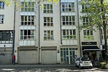 Glockenbachviertel: Posto auto in Reichenbachstraße