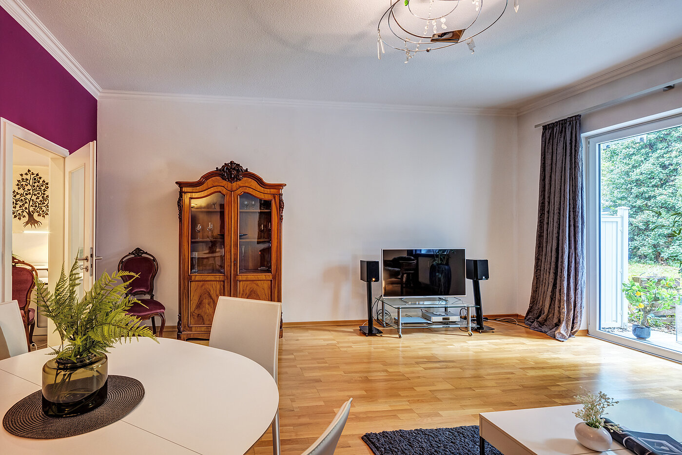 Appartamento al piano terra a 2 camere | München-Schwabing | 70394 | Wohnzimmer