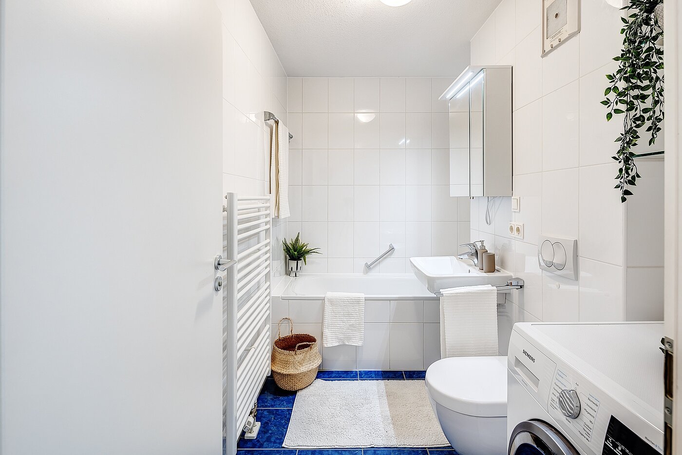 Appartamento a 3 camere | München-Laim | 2206ML2 | mit einer Badewanne ausgestattet