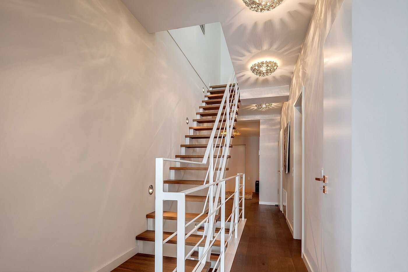 Appartamento a 5 camere | München-Maxvorstadt | 1807ML1 | Treppe ins Obergeschoß
