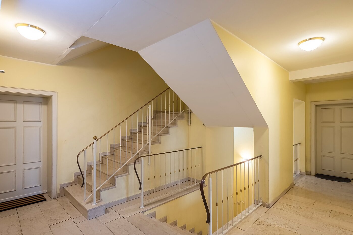 Appartamento a 1 camera | München-Ludwigsvorstadt | 2108ML5 | Treppenhaus