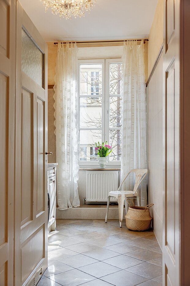 Appartamento a 5 camere | München-Altstadt | 700121 | ...und charmante Sprossenfenster...