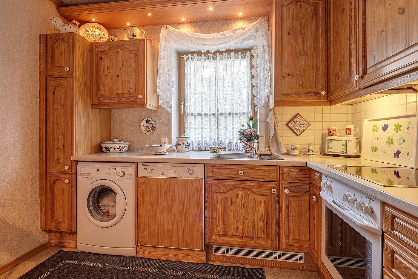 Appartamento al piano terra a 3 camere | München-Untermenzing | 1806ML6 | Küche mit Fenster