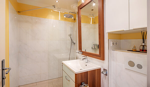 Apartment a 1 camera | München-Allach | 70298 | Große Dusche