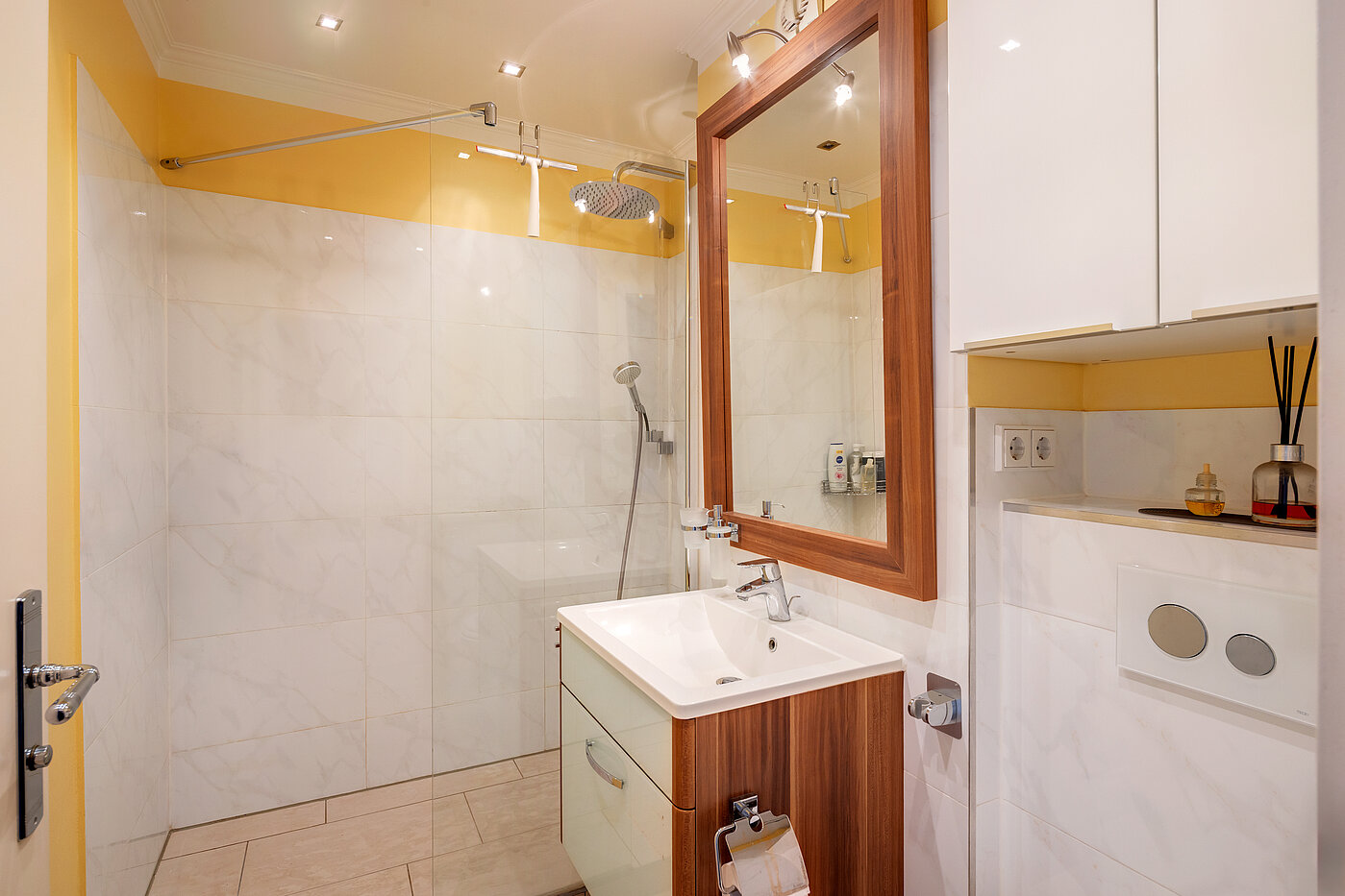 Apartment a 1 camera | München-Allach | 70298 | Große Dusche