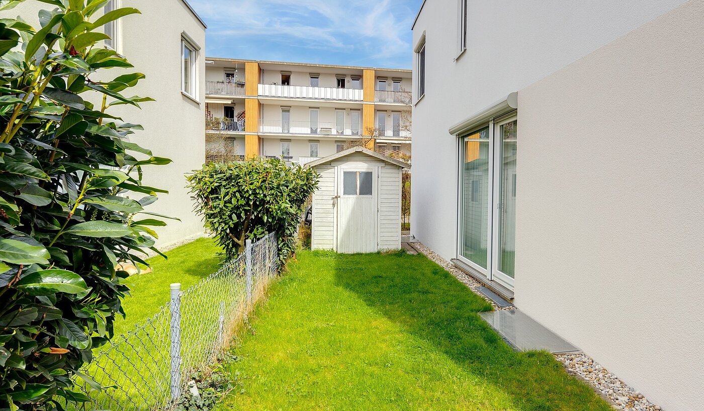 Casa bifamiliare a 5 camere | Unterföhring | 70119 | Praktisches Gartenhaus
