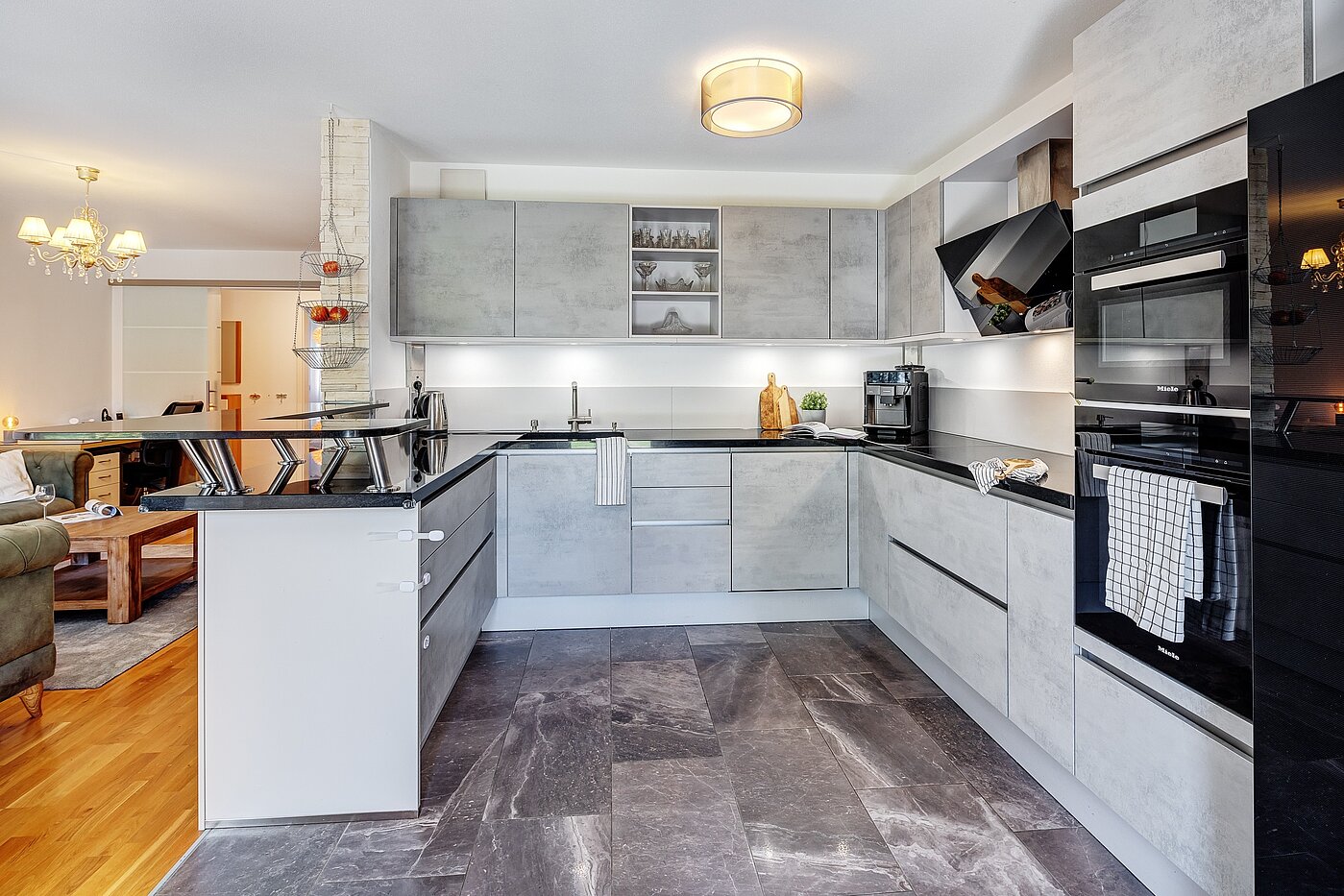 Appartamento al piano terra a 3 camere | Wolfratshausen | 2208ML1 | ...Küche mit...