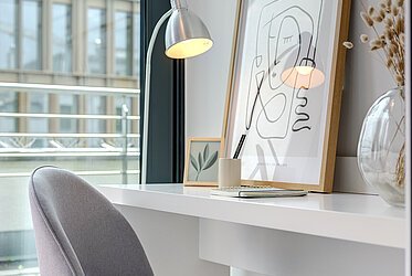 Bogenhausen: elegante appartamento con giardino d'inverno - libero