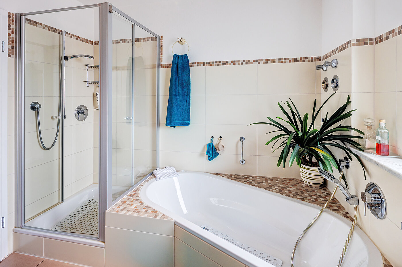 Appartamento a 3.5 camere | Bad Aibling | 70442 | ...mit Wanne und Dusche...