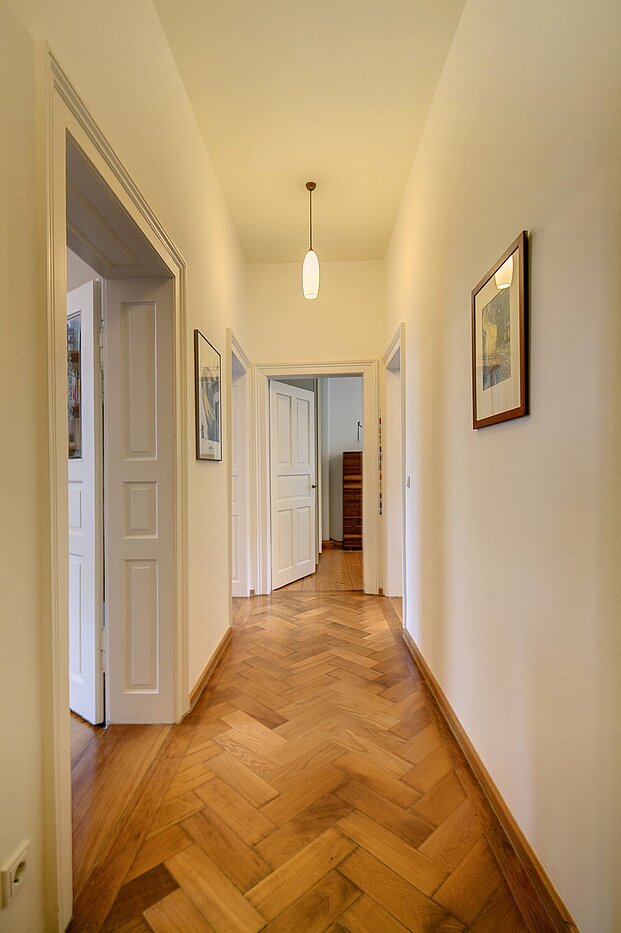 Appartamento a 3 camere | München-Ludwigsvorstadt | 1905ML1 | Parkett und hohe Räume