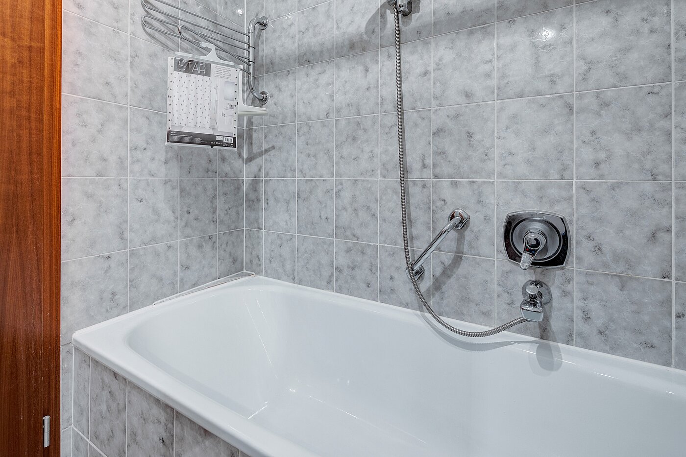 Appartamento a 1 camera | München-Perlach | 2204ML8 | ...und Badewanne