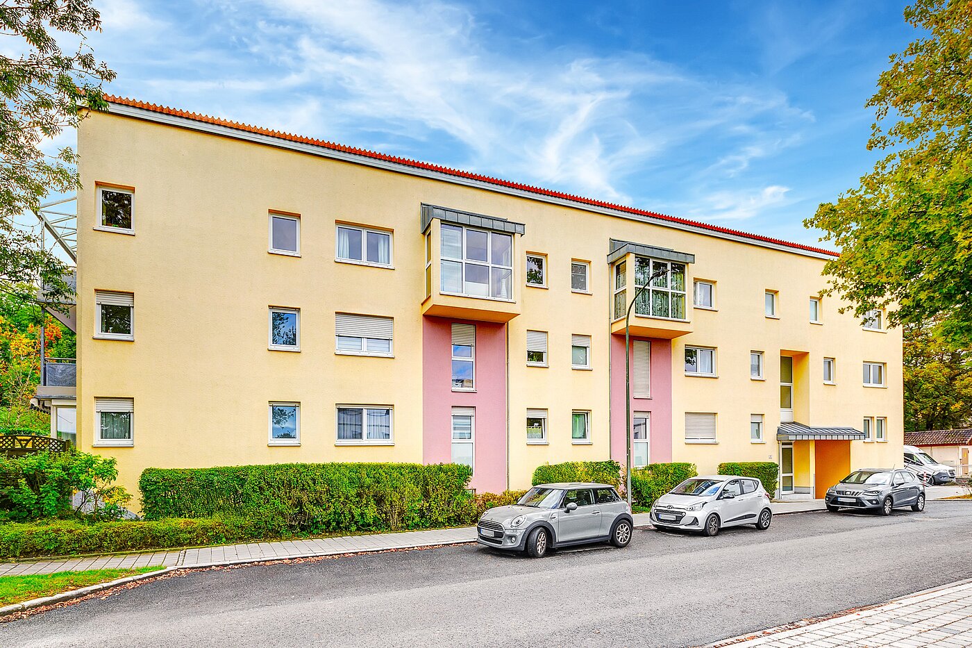 Appartamento a 2.5 camere | Eching | 70100 | Gebäudeansicht mit Erkern
