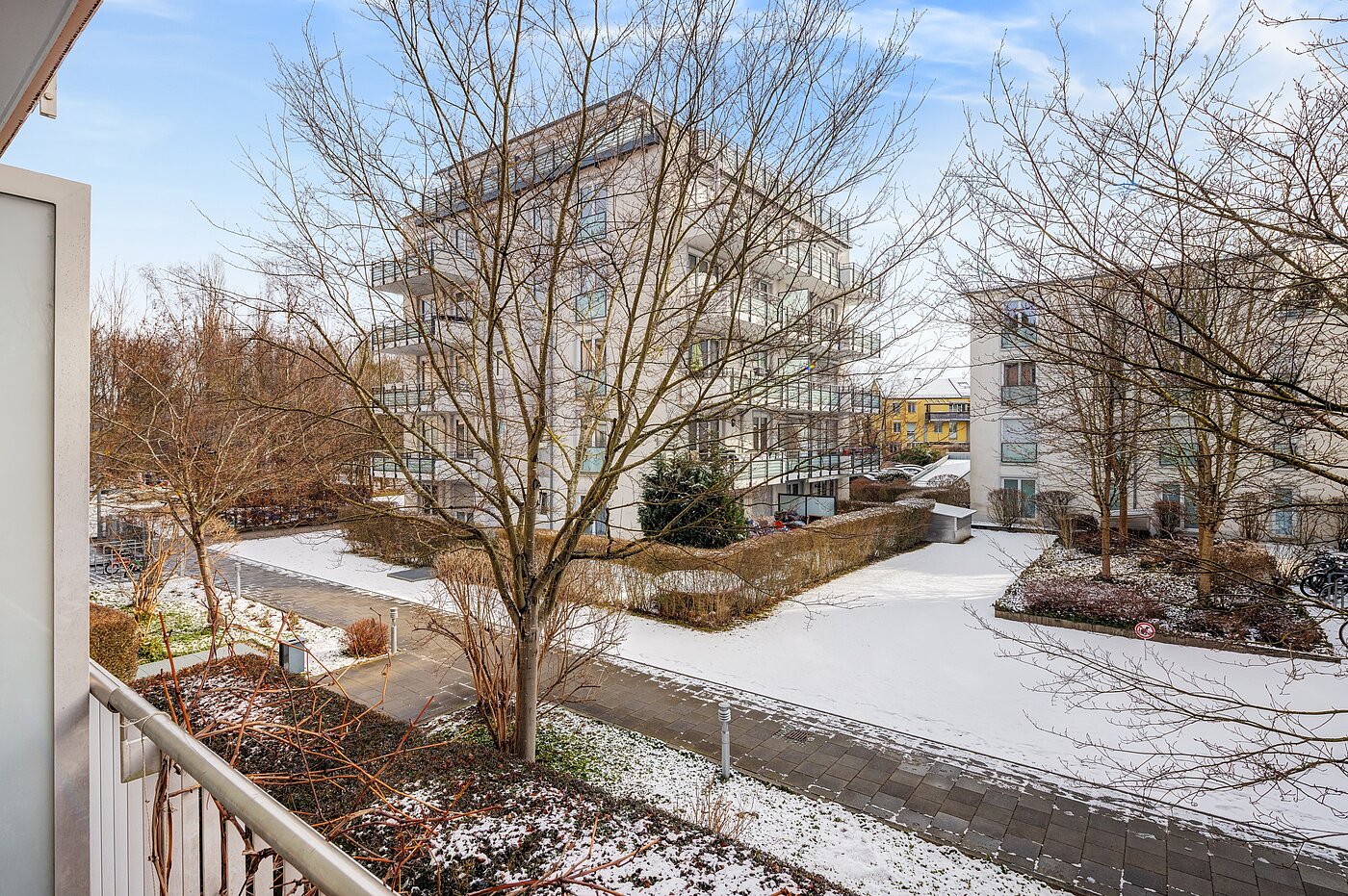 Appartamento a 2 camere | München-Bogenhausen | 70396 | Blick vom Balkon...