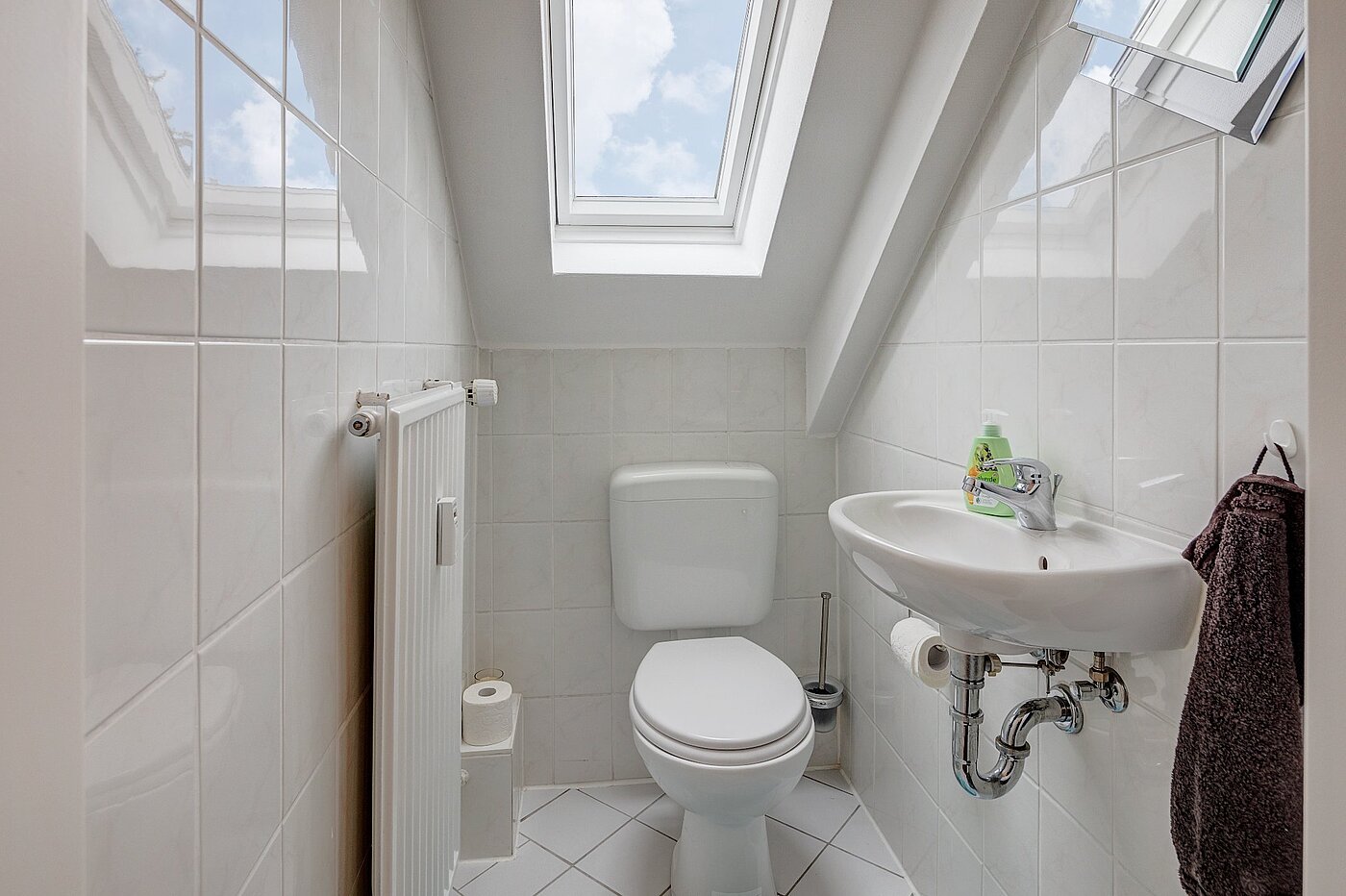Appartamento mansardato a 3 camere | München-Hasenbergl | 1803ML5 | Separate Toilette