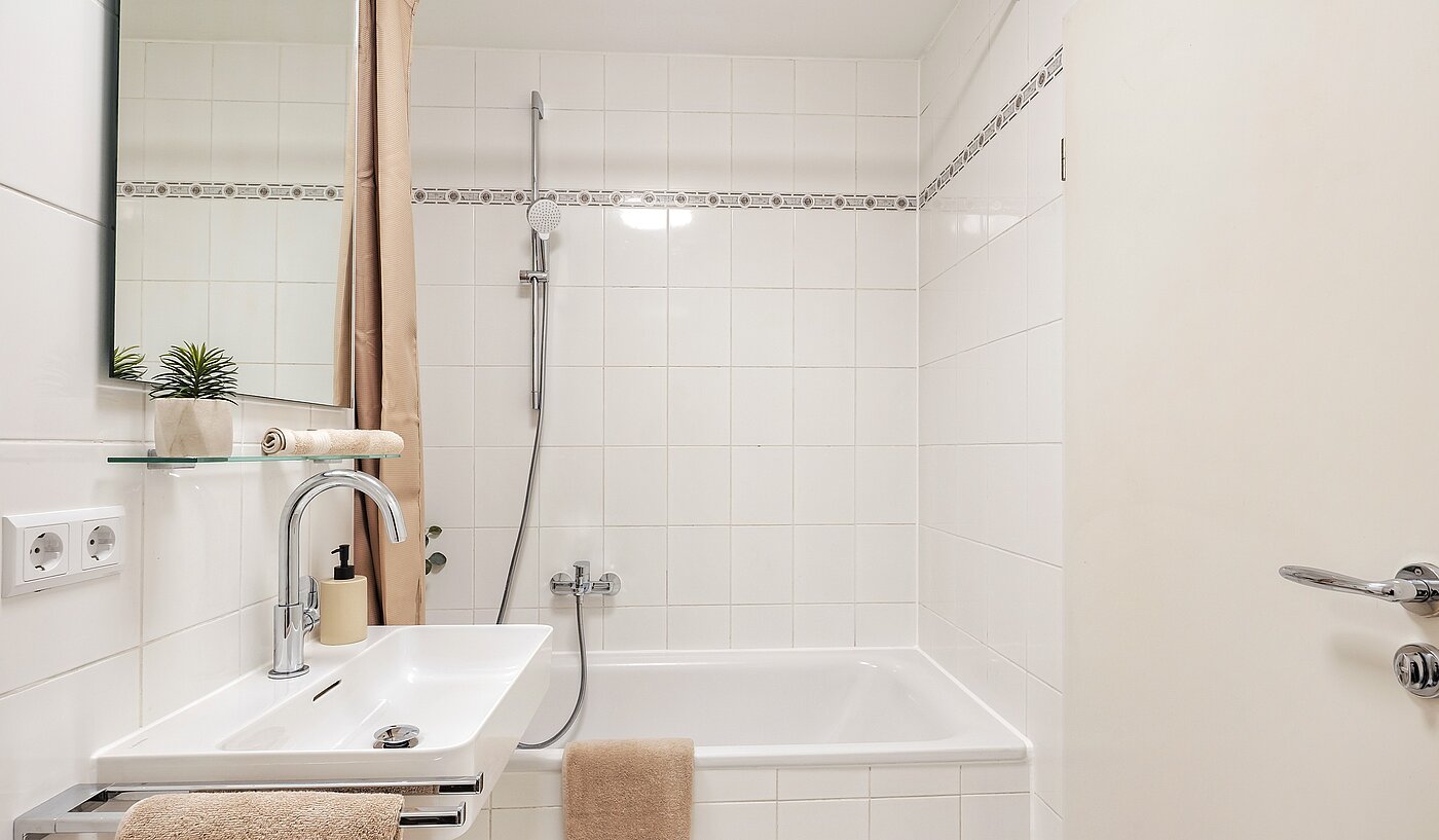 Appartamento a 2 camere | München-Laim | 70226 | Badewannenbad mit...