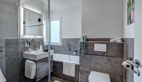 Appartamento a 4 camere | Ismaning | 700081 | Stilvolles Badezimmer