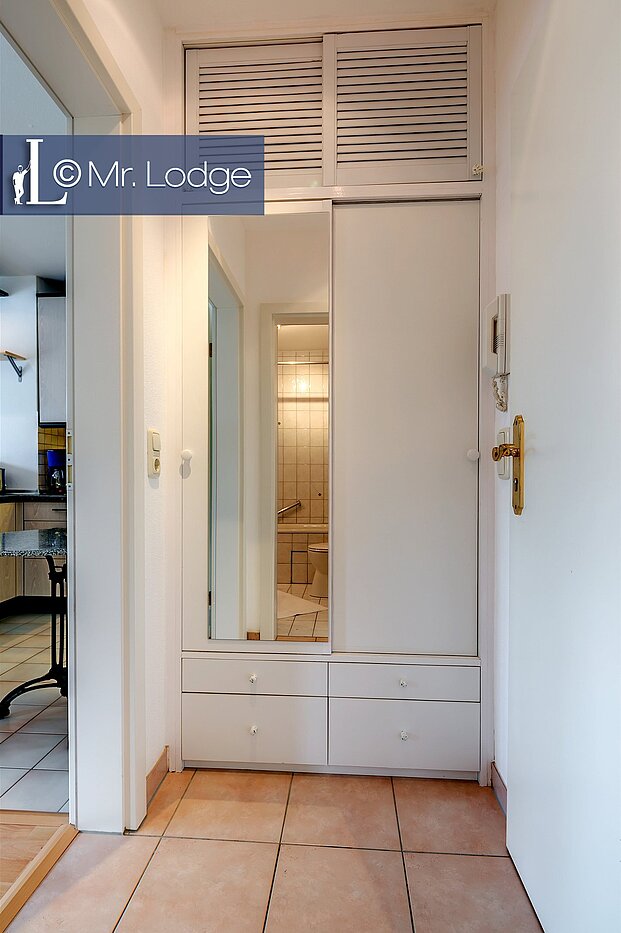 Appartamento a 1 camera | München-Untermenzing | 1802ML1 | Diele mit Einbauschrank