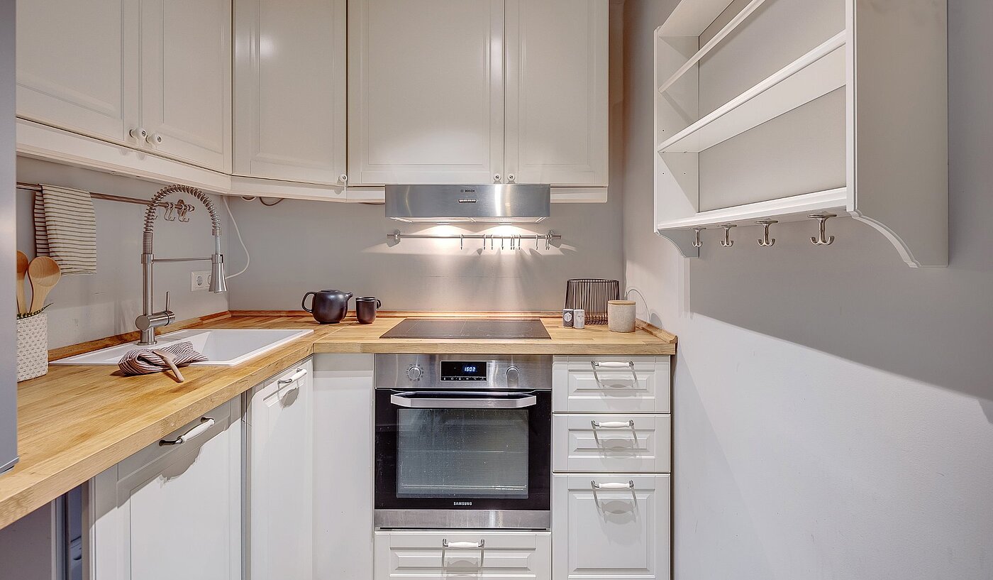 Piano rialzato a 2 camere | München-Lehel | 2012ML1 | Helle Einbauküche