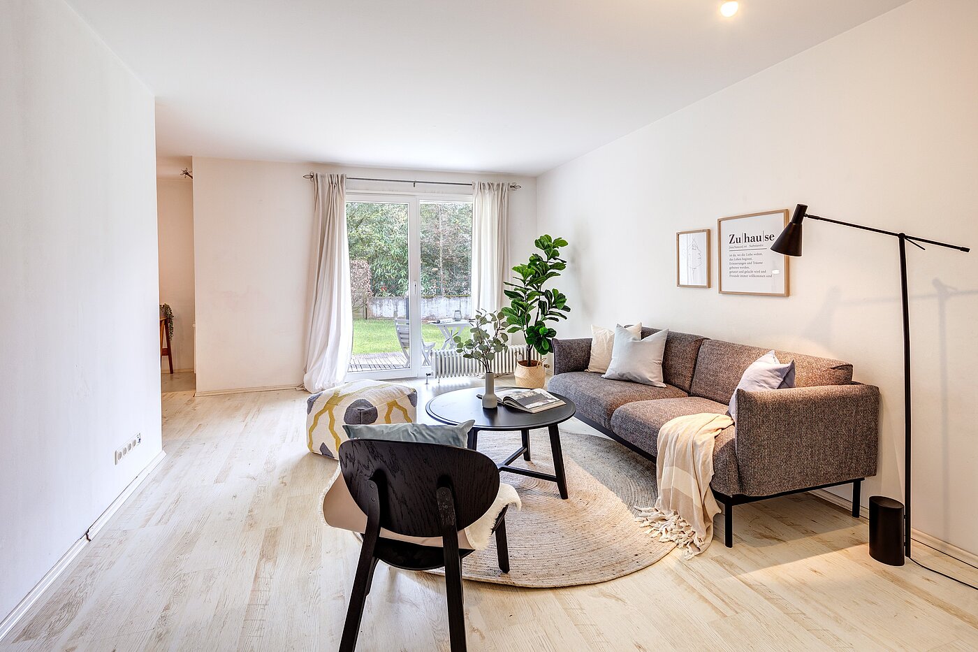 Appartamento al piano terra a 2.5 camere | München-Harlaching | 70018 | Helles Wohnzimmer...