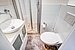 Appartamento al piano terra a 4 camere | München-Neuhausen | 70471 | Weiß gefliestes Bad... | Thumbnail