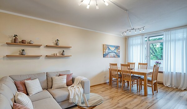 Appartamento a 4 camere | München-Aubing | 70276 | KI-generiertes Möblierungsbeispiel