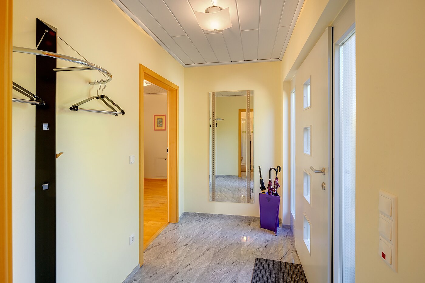 Casa indipendente a 5 camere | Icking | 70438 | Eingangsbereich mit...