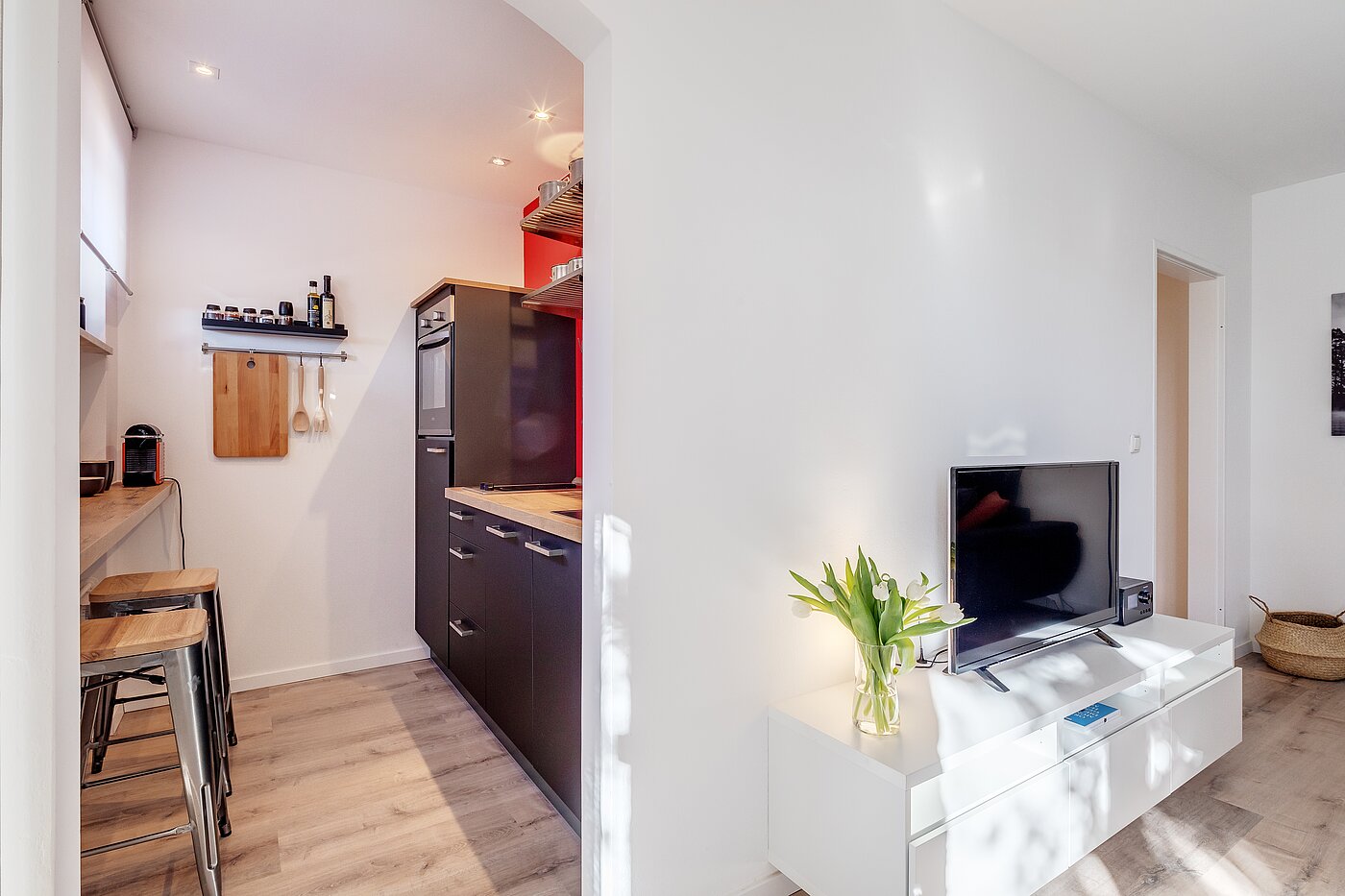 Appartamento al piano terra a 2 camere | München-Moosach | 70462 | Zugang zur Küchenzeile