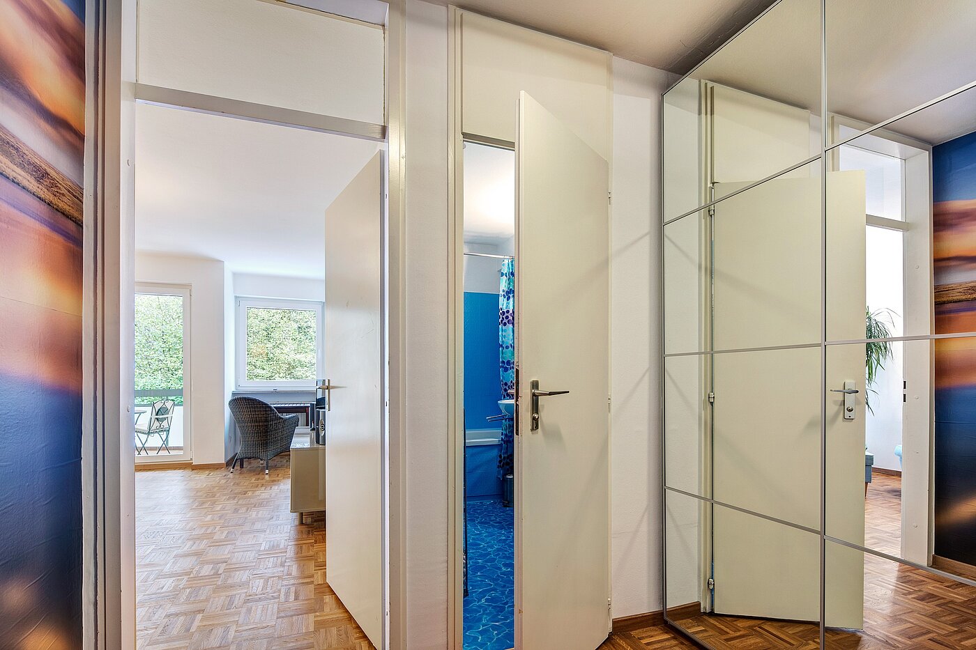 Appartamento a 1.5 camere | München-Sendling-Westpark | 2207ML4 | ...mit Spiegelschrank
