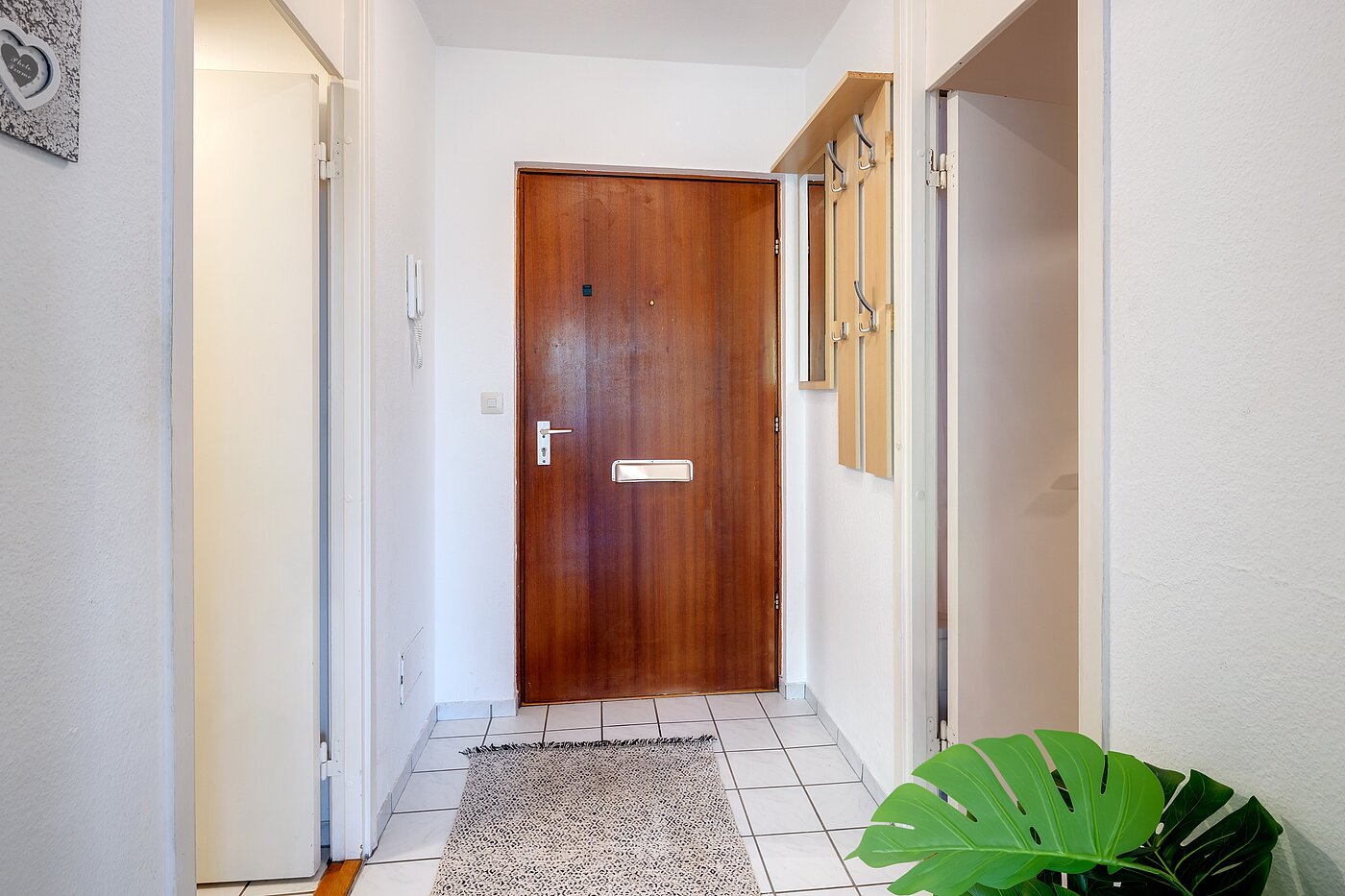 Appartamento a 2 camere | München-Sendling-Westpark | 2204ML2 | Flur mit Blickrichtung zum Eingang