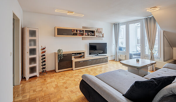 Appartamento a 2 camere | Poing | 70373 | Ansprechender Wohnbereich...