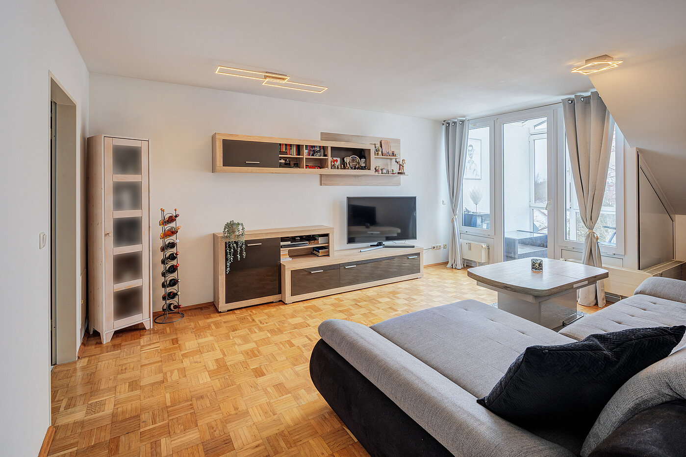 Appartamento a 2 camere | Poing | 70373 | Ansprechender Wohnbereich...