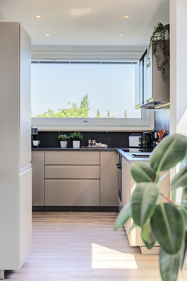 Terrassenwohnung a 3.5 camere | München-Berg am Laim | 70451 | Großes Fenster